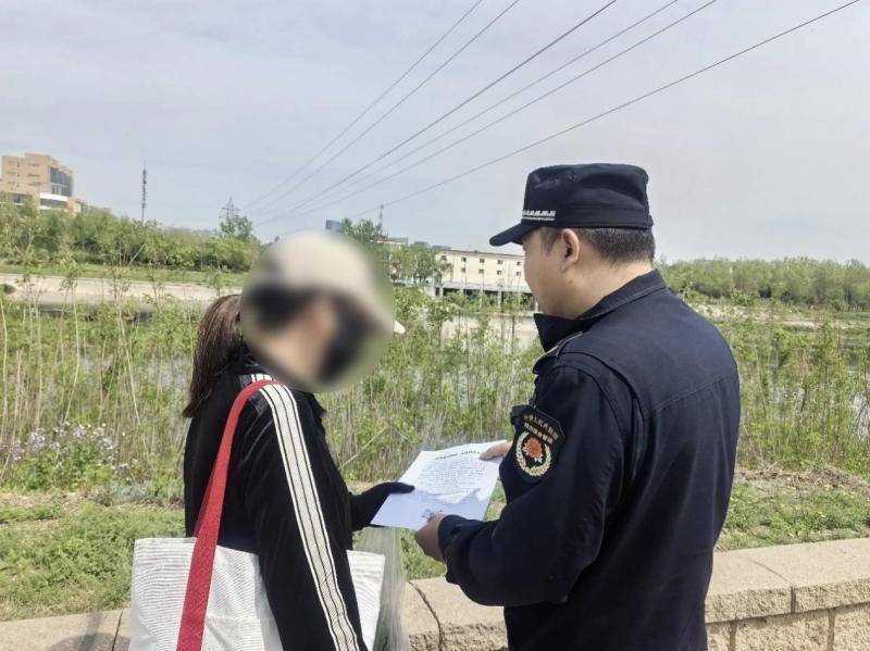 北京通州城管针对占道经营加大巡查力度