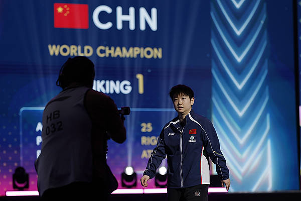 世乒赛｜国乒女队针对性备战，孙颖莎：需要三四天调整时差